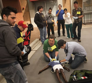 emergency-medical-training-on-practice-dummy