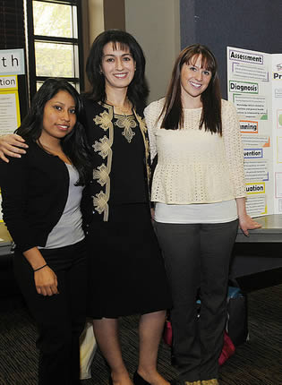 health-care-students-at-display