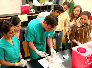medical-college-students-watching-demonstration