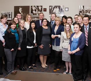 students-and-instructors-in-group-photo