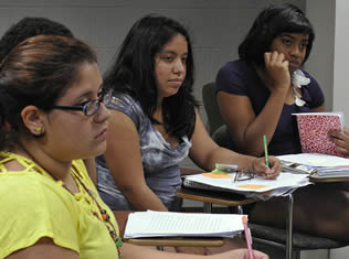 young-hispanic-students-in-class