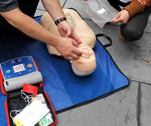 demonstration-proper-cpr-ekg-techniques-00992