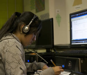 hispanic-school-girl-on-computer