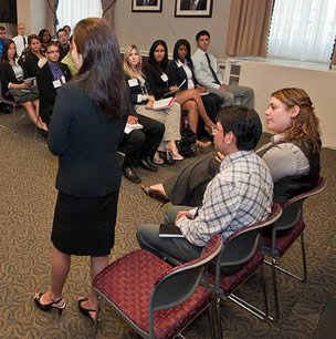 instructor-talking-about-medical-procedure-to-class