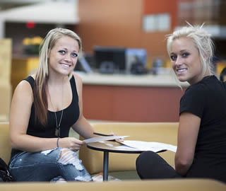 blonde-college-girls