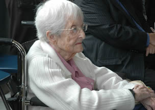 elderly-woman-sitting-in-wheelchair