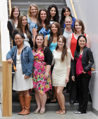 group-of-smiling-college-students