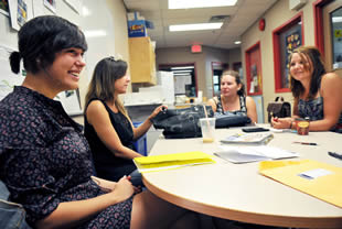 students-at-medical-discussion