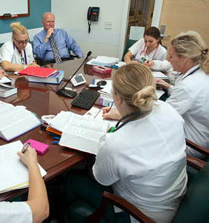 medical-associates-at-office-meeting