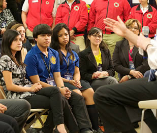 medical-professionals-in-class-lecture