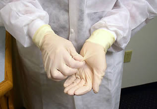 medical-safety-gear-gloves-99223