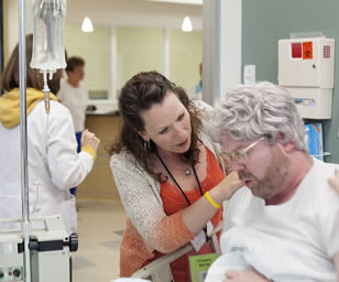 nurse-in-training-with-patient