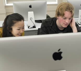 students-using-mac-computer