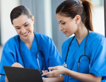 two-nurses-working-in-new-jersey