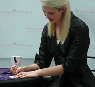 blonde-woman-at-college-event