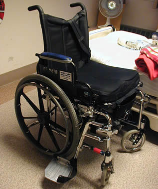 wheelchair-in-hospital-11