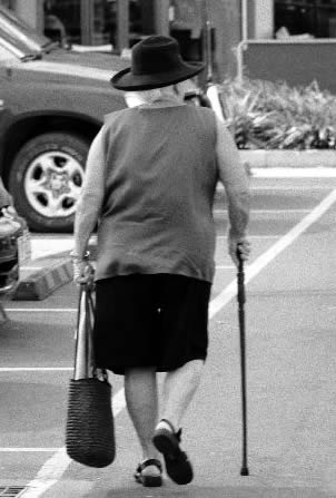 elderly-woman-with-cane-4403