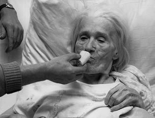 old-woman-eating-food-0222