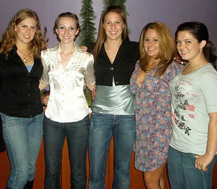 college-girls-in-group-picture