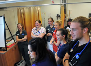 nurses-at-group-training-practice