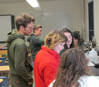 college-students-in-medical-lab-class